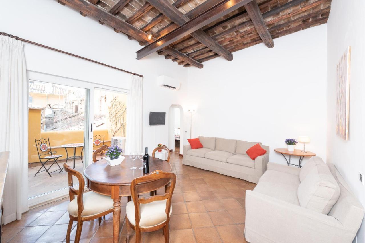 Apartment Stunning Campo De Fiori With Terrace Rome